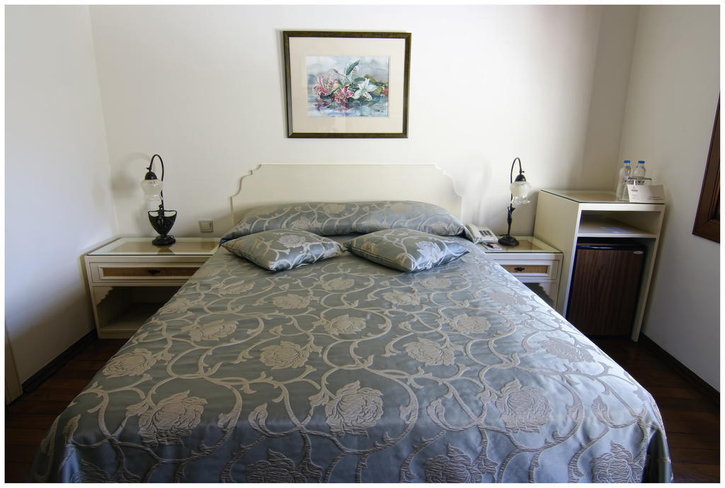אנטליה Minyon Hotel מראה חיצוני תמונה